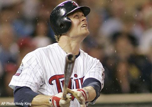 Justin Reneau Twins want Target Field fences moved