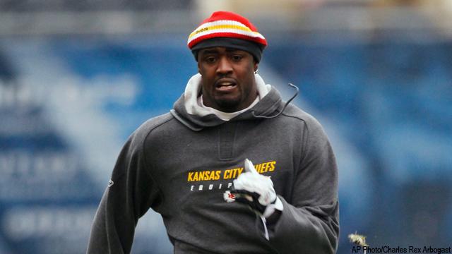 Chiefs cut veteran LB Williams, clear cap space