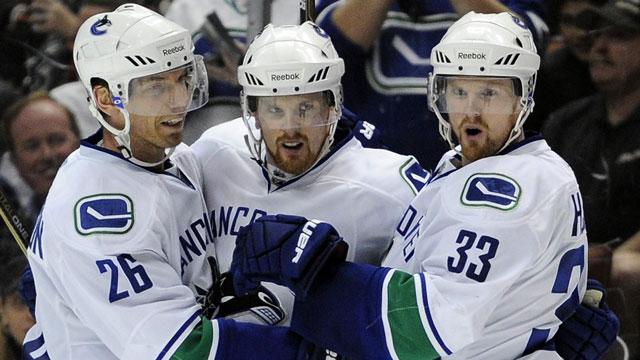 Samuelsson slams Canucks management