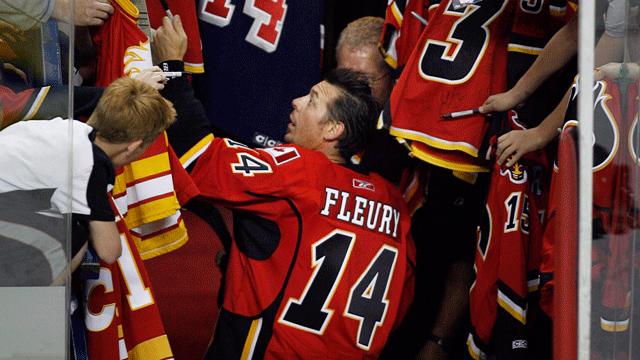 Former NHL Player Theo Fleury Reveals How He Beat Addiction - Future of  Personal Health