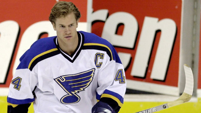 Chris Pronger took his only Norris Trophy as a member of the St. Louis Blues in 1999-2000. (AP/James A. Finley)