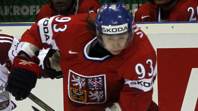 Philadelphia Flyers budding star Jakub Voracek will take a big role this year on a strong Czech Republic roster. (AP/Ronald Zak)