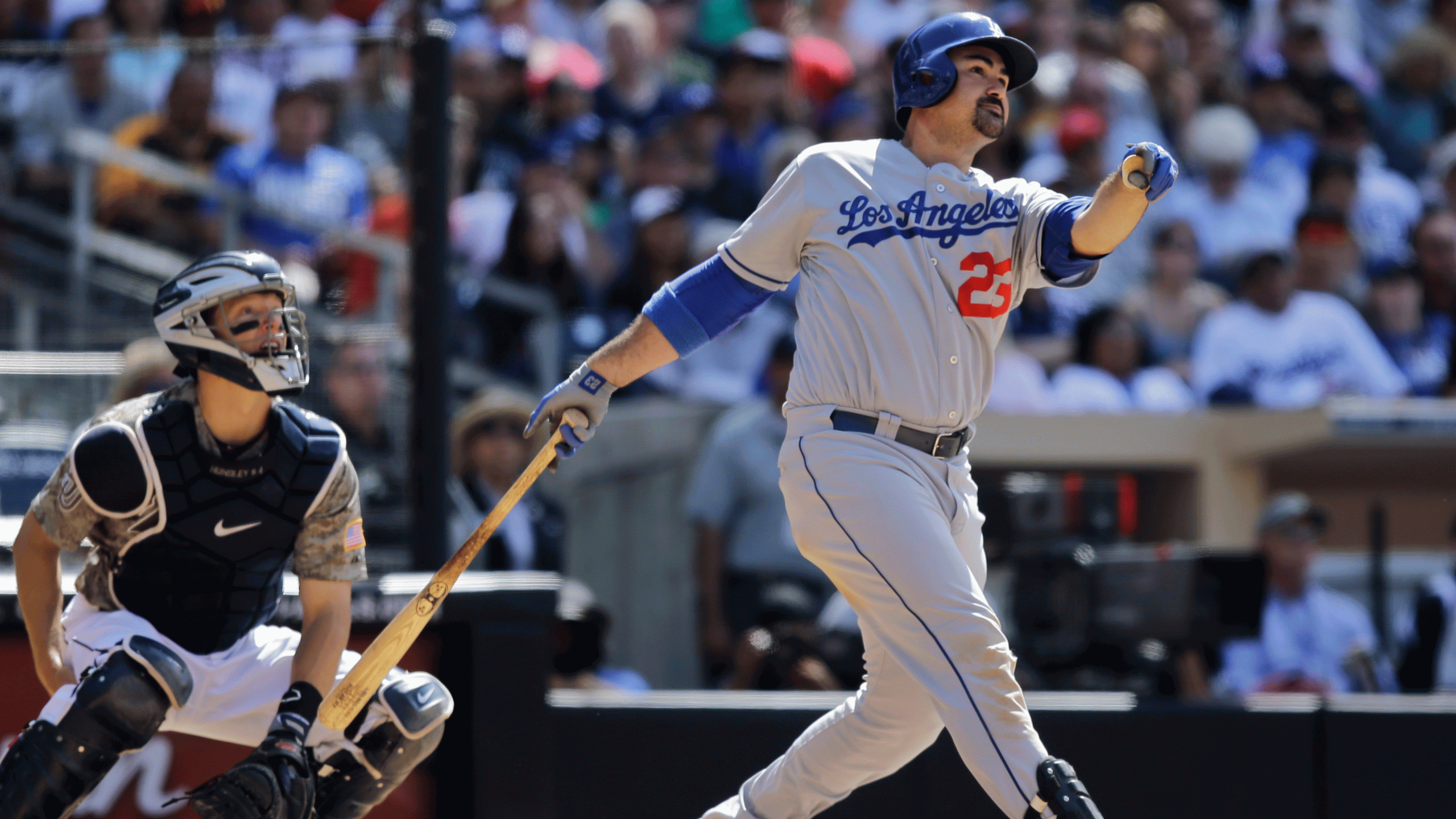 Dodgers go back-to-back in ninth, defeat Padres
