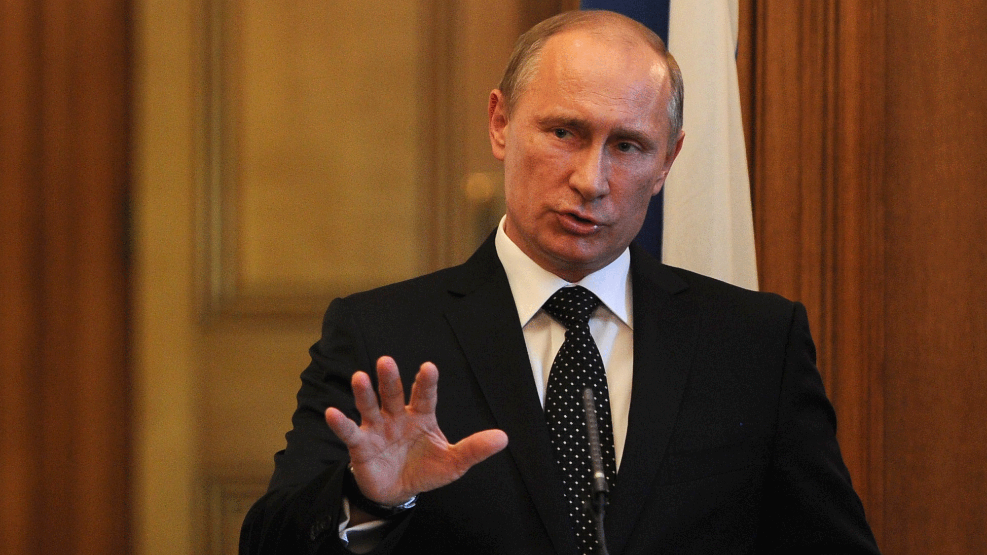 Putin denies stealing Kraft's Super Bowl ring