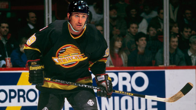 Wayne-Gretzky;-Vancouver-Canucks