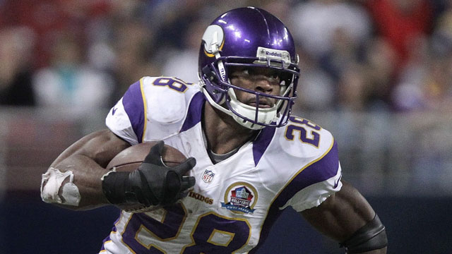 Adrian Peterson, the running back of the Minnesota Vikings, averaged 19.21 fantasy points-per-game (AP/Seth Perlman)