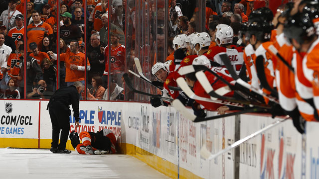 Flyers lose Hartnell, Lecavalier to injury