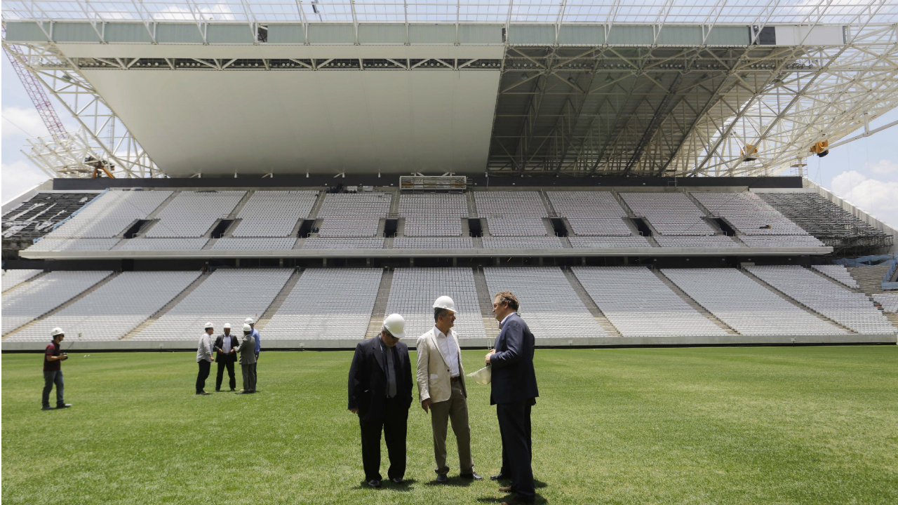 Worker dies in World Cup stadium accident