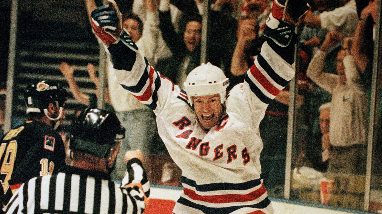 Mark Messier after winning the Stanley Cup with the Rangers in 1994. : r/ rangers
