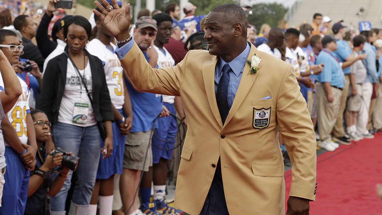 Strahan, Brooks highlight Pro Football HOF class