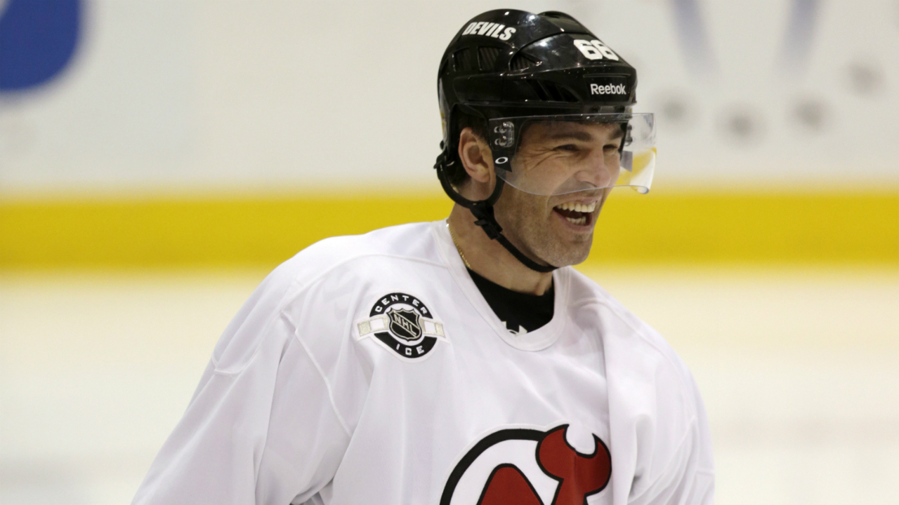 Nunavut's Jordin Tootoo signs with New Jersey Devils