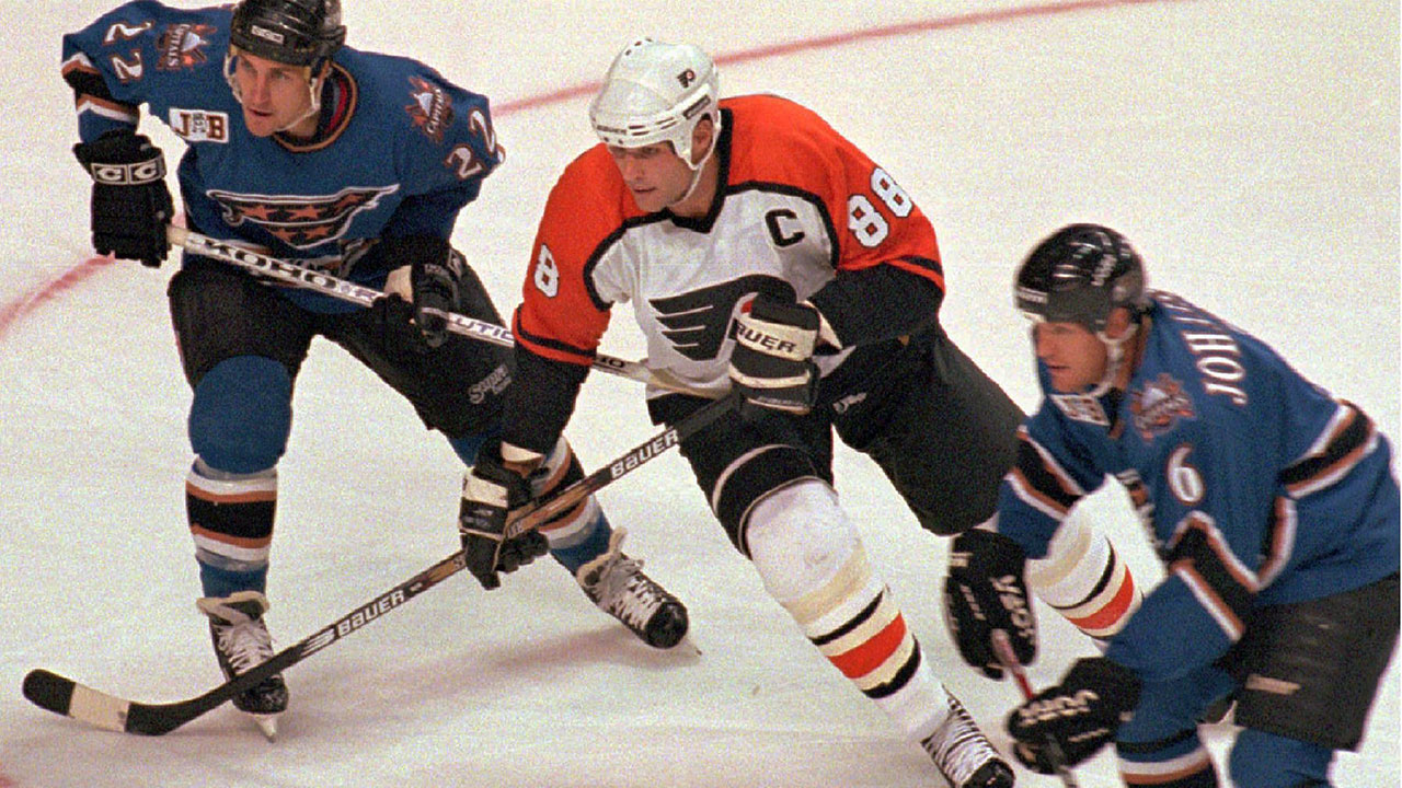 Locker Room Stories: Kasparaitis, Lindros, 'You Have to Fight