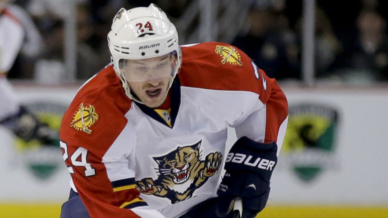 Brad-Boyes;-Toronto-Maple-Leafs