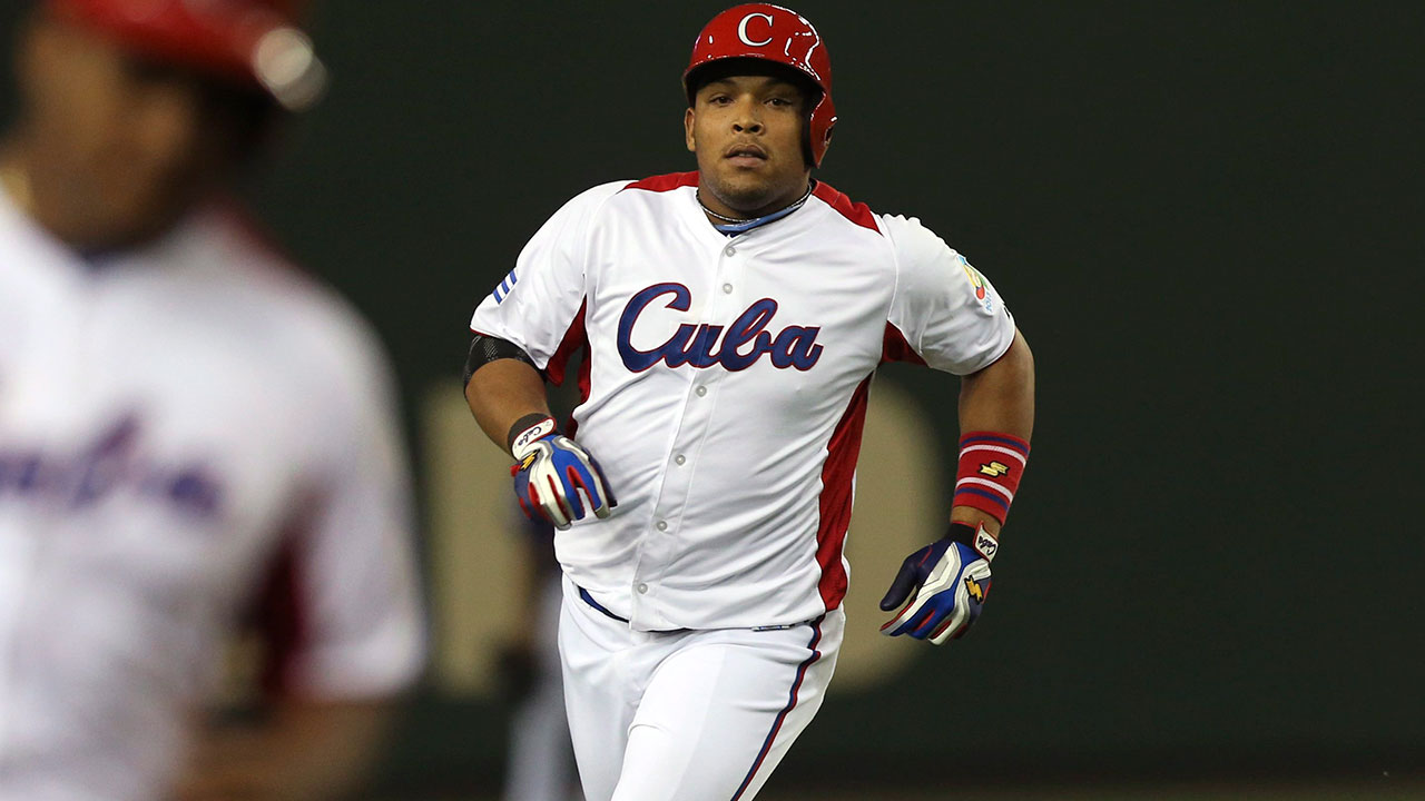 Arizona-Diamondbacks,-Yasmany-Tomas