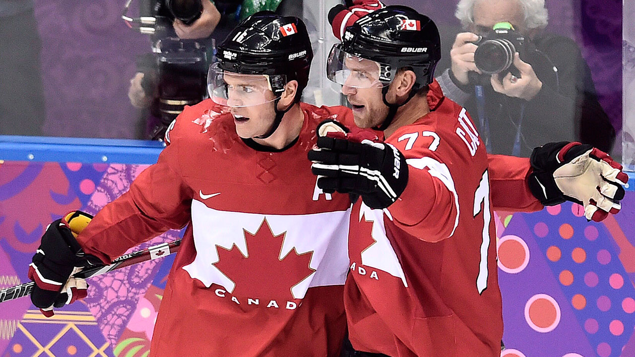 Will-Jonathan-Toews-and-Jeff-Carter-suit-up-again-for-Team-Canada-at-the-2016-World-Cup.-(Nathan-Denette/CP)