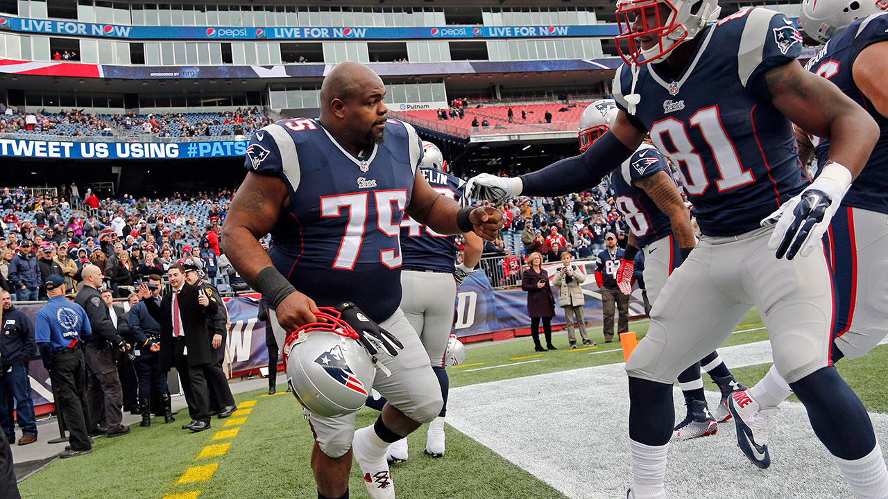 Vince Wilfork welcomed back to New England to retire
