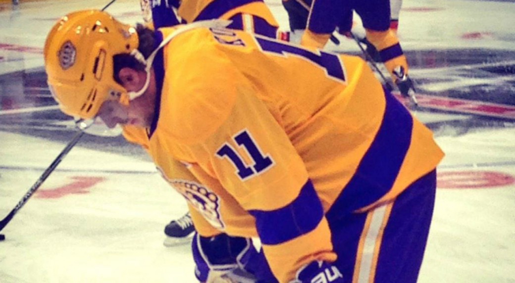 la kings yellow jersey
