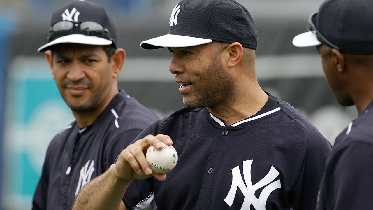 Mariano Rivera back with Yankees as instructor