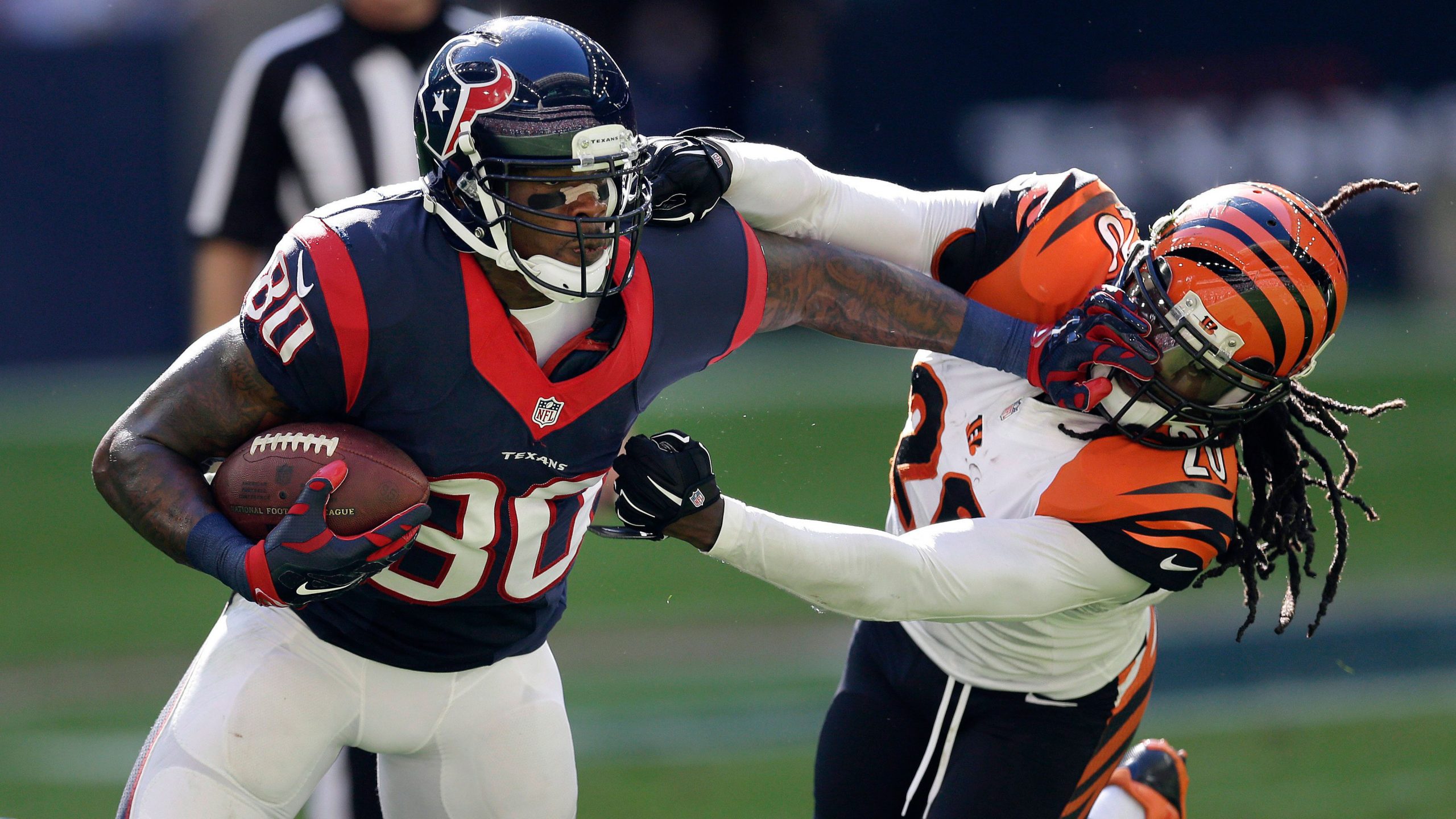 Colts sign seventime Pro Bowl receiver Johnson