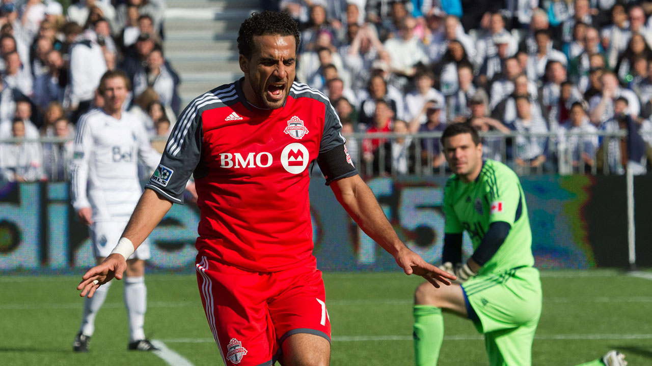 Former Toronto FC forward Dwayne De Rosario. (Darryl Dyck/CP)