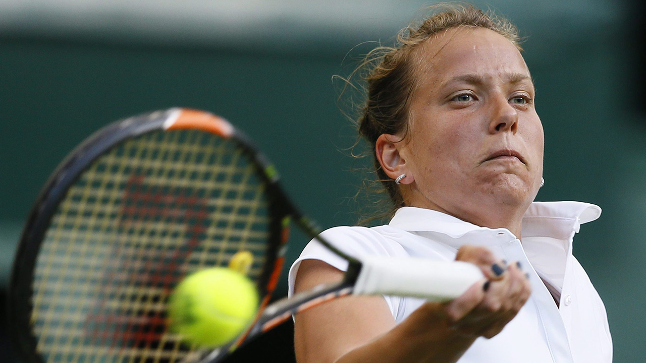 Strycova advances at Dubai Tennis Championships