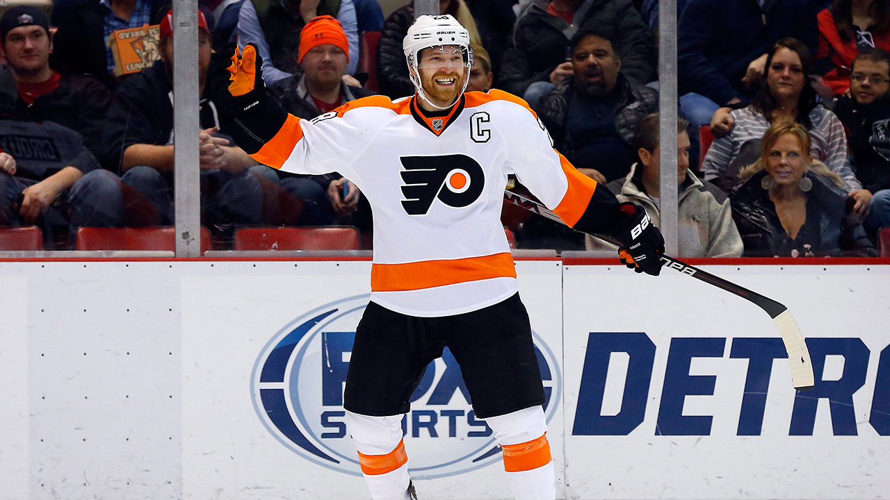 Philadelphia Flyers center Claude Giroux (28) celebrates his goal against the Detroit Red Wings. (Paul Sancya/AP)