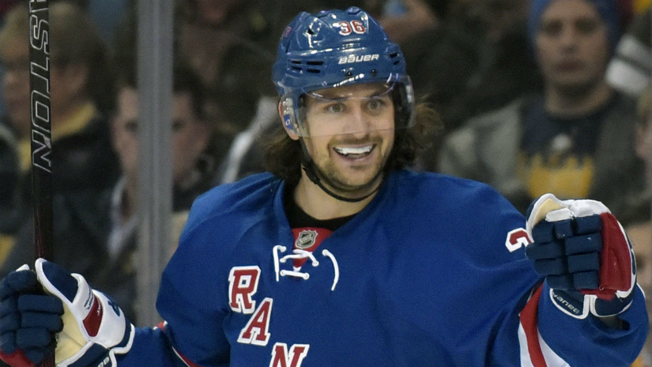 Mats Zuccarello’s three points help Rangers edge Sabres