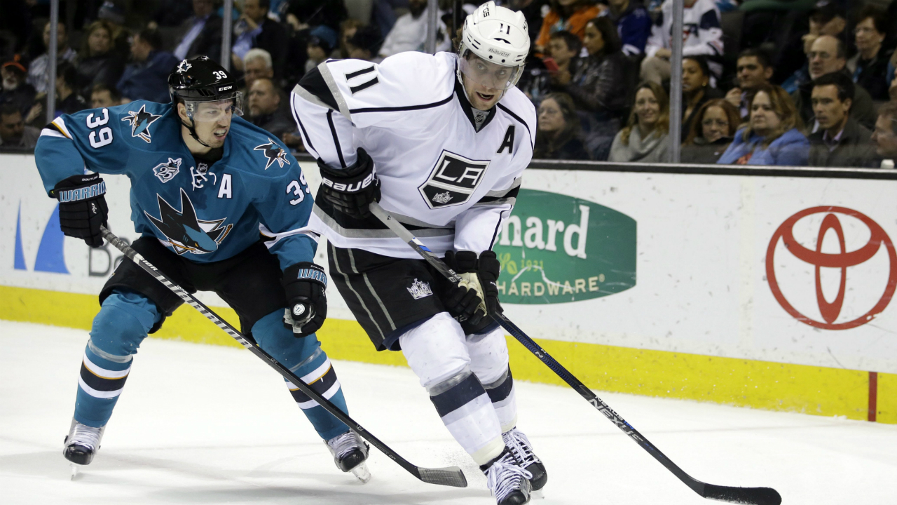 Los-Angeles-Kings'-Anze-Kopitar-(11)-is-chased-by-San-Jose-Sharks'-Logan-Couture-(39)-during-the-second-period-of-an-NHL-hockey-game-Monday,-March-28,-2016,-in-San-Jose,-Calif.-(AP-Photo/Marcio-Jose-Sanchez)