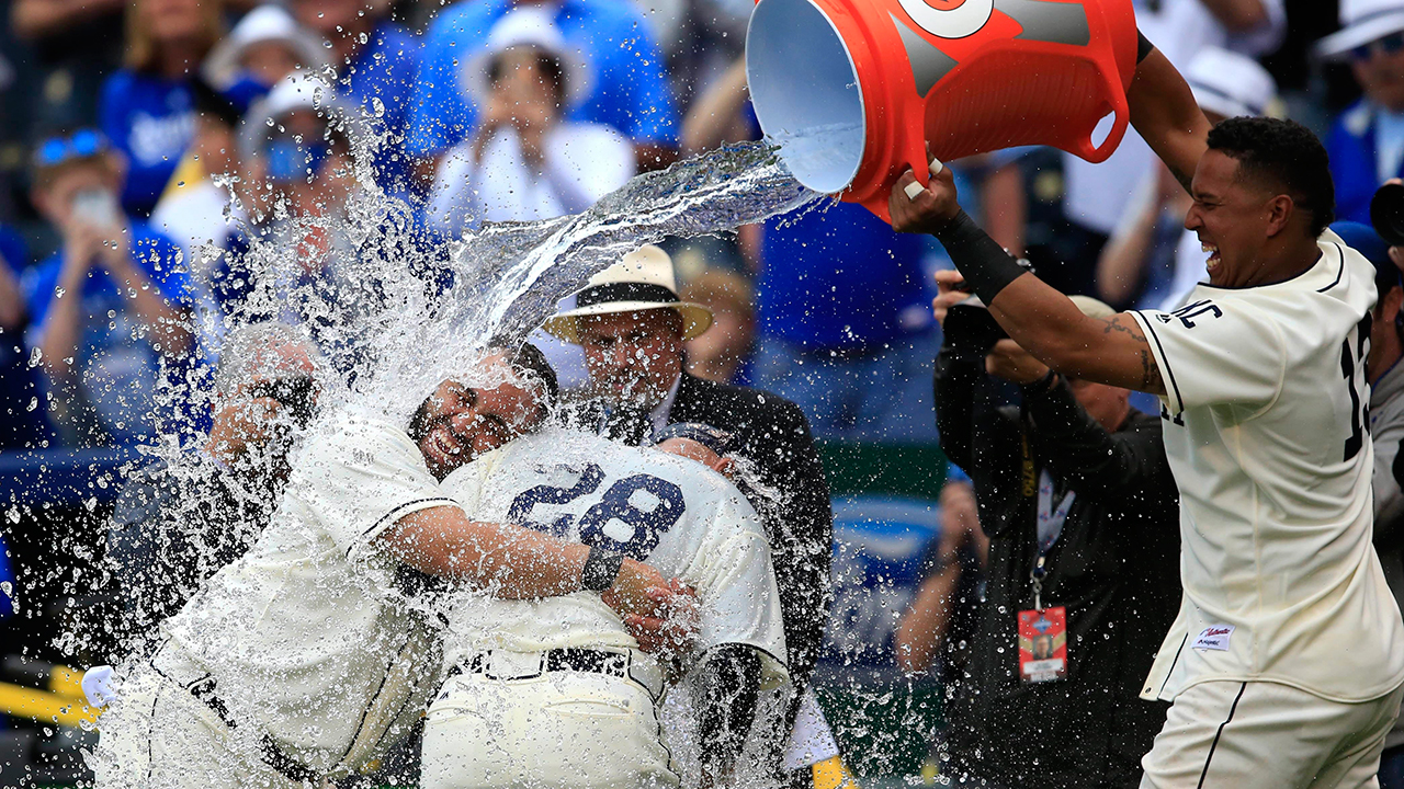 White Sox naming Royals bench coach Pedro Grifol next manager