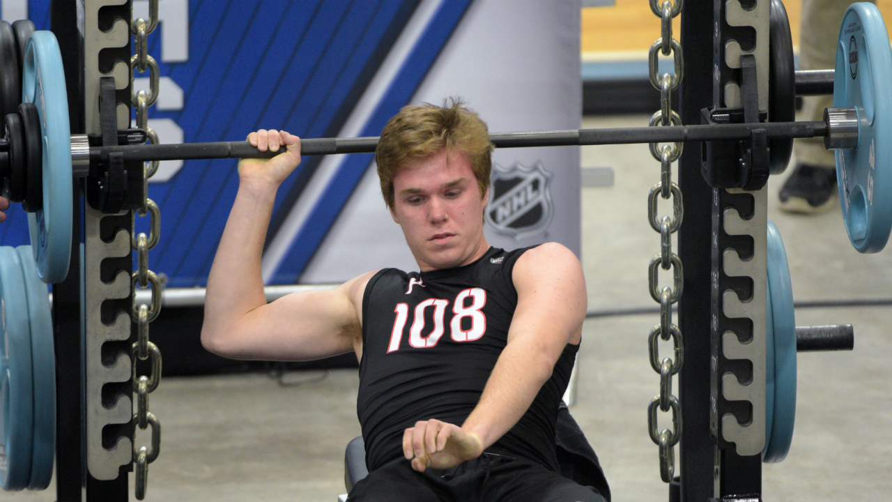 Connor-McDavid-finishes-his-bench-press-during-the-NHL-Combine-Saturday,-June-6,-2015,-in-Buffalo,-N.Y.-(AP-Photo/Gary-Wiepert)