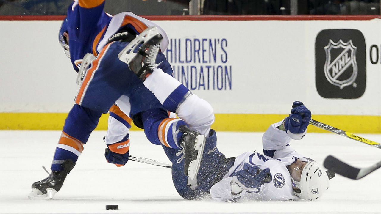 Lightning’s Jonathan Drouin leaves game after heavy hit, returns in