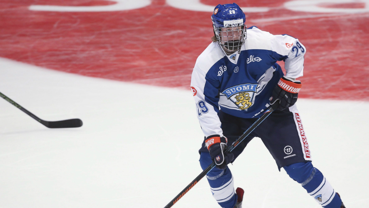 Update on Patrik Laine's contract talks. - HockeyFeed
