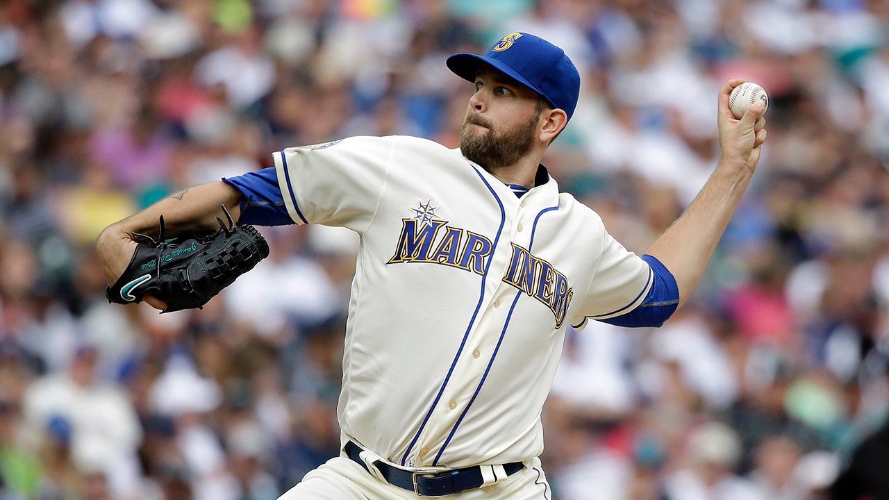 Seattle Mariners starting pitcher James Paxton. (Elaine Thompson/AP)