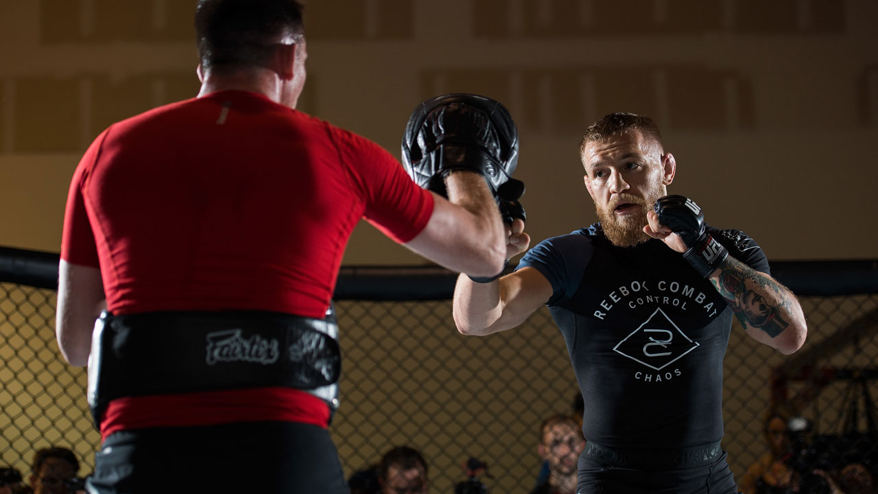 Conor-McGregor-hitting-pads