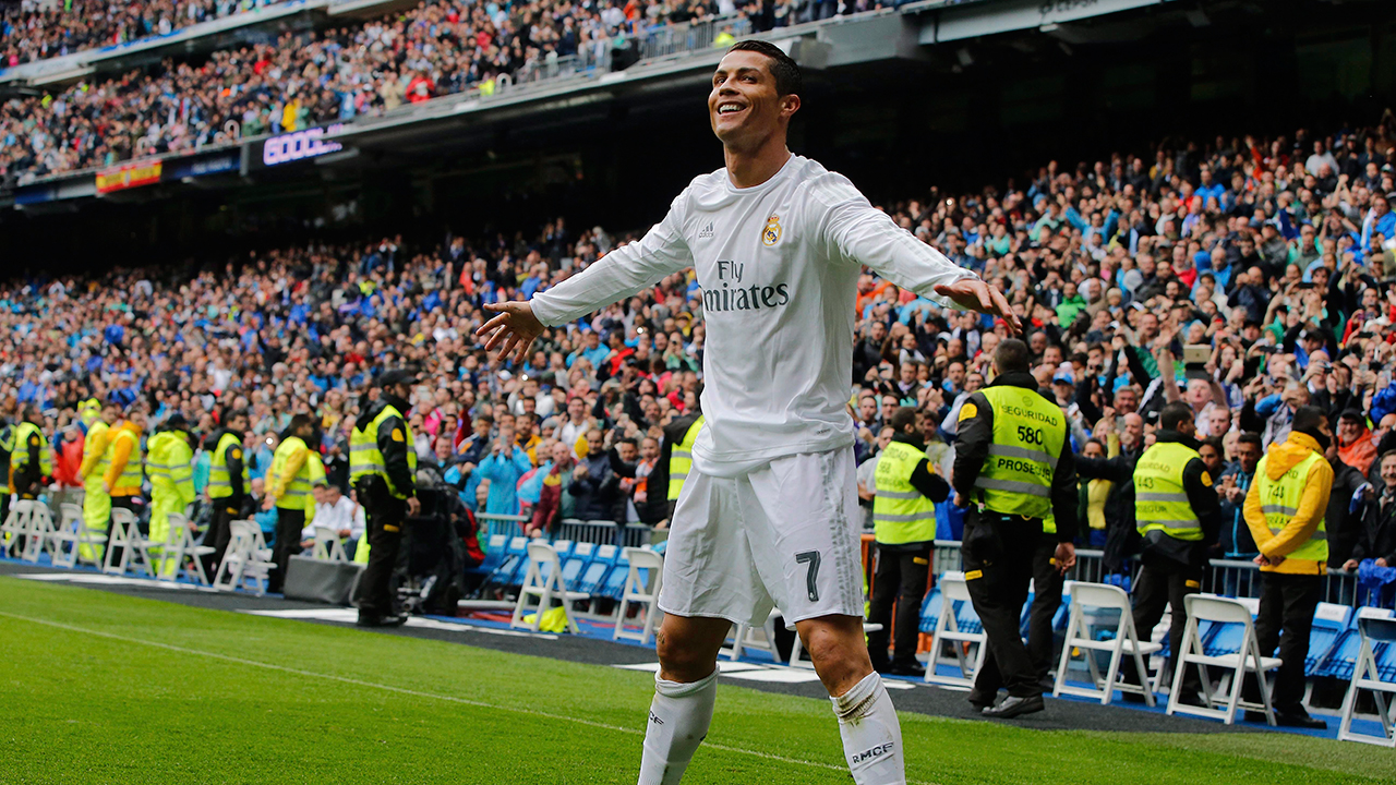 Cristiano Ronaldo agrees new deal with Real Madrid until 2021, Football