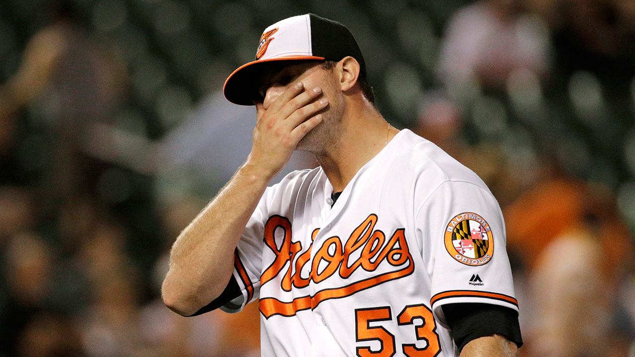 MLB auctioning off 'game-used' Zach Britton jersey from wild-card game