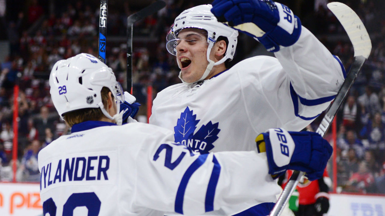 Toronto-Maple-Leafs-center-Auston-Matthews-celebrates-a-first-period-goal-with-teammate-William-Nylander-on-Oct.-12,-2016.-(Sean-Kilpatrick/CP)