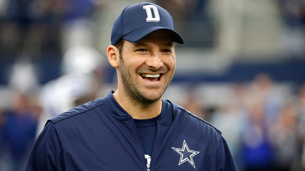 Cowboys QB Romo throws in practice for first time since injury