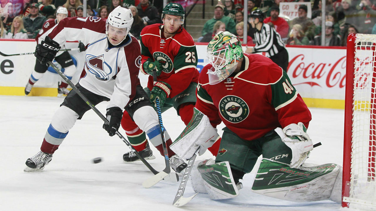 MacKinnon caps Avalanche comeback win over Wild
