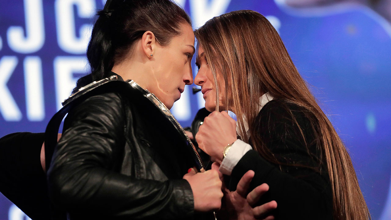 Joanna-Jedrzejczyk-Karolina-Kowalkiewicz-UFC-205