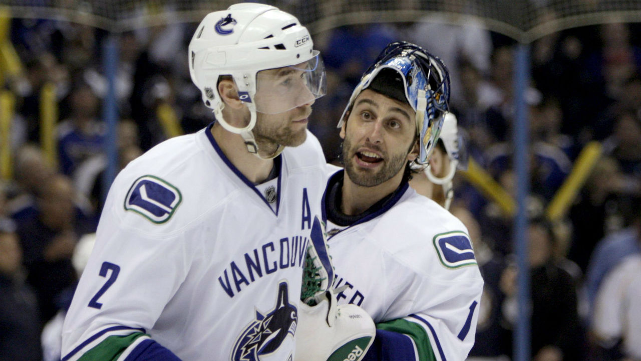 Roberto Luongo to be inducted into Canucks Ring of Honour