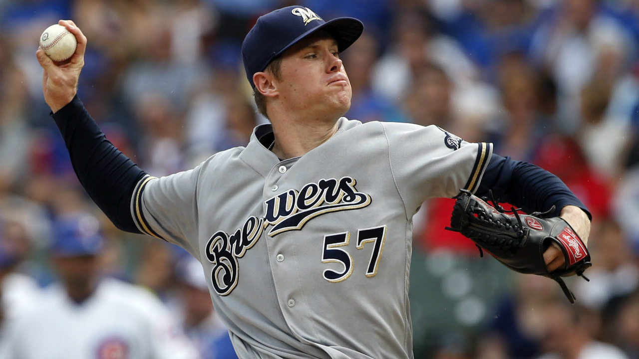 Milwaukee-Brewers-starter-Chase-Anderson-throws-against-the-Chicago-Cubs-during-the-first-inning-of-a-baseball-game-Friday,-Sept.-16,-2016,-in-Chicago.-(Nam-Y.-Huh/AP)
