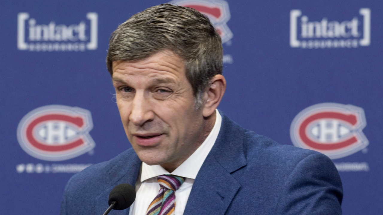 Montreal-Canadiens-general-manager-Marc-Bergevin-pauses-as-he-comments-on-the-team's-coaching-change-during-a-news-conference,-in-Brossard,-Que.,-on-Wednesday,-February-15,-2017.-Claude-Julien-will-be-coaching-the-Habs-after-the-firing-of-Michel-Therrien.-(Paul-Chiasson/CP)