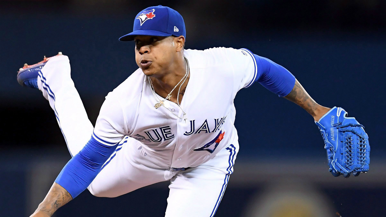 Toronto-Blue-Jays-starting-pitcher-Marcus-Stroman-(6)-works-against-the-Milwaukee-Brewers-during-first-inning-interleague-baseball-action-in-Toronto,-Wednesday,-April-12,-2017.-(Frank-Gunn/CP)