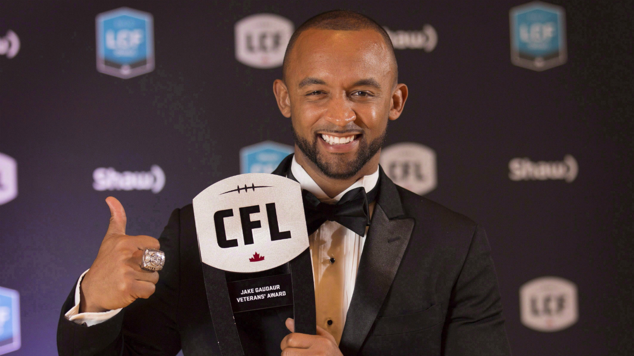 Toronto-Argonauts-defensive-back-Matt-Black,-recipient-of-the-Jake-Gaudaur-Veterans'-Award,-poses-back-stage-at-the-CFL-Awards-held-in-Toronto-on-November-24,-2016.-The-Toronto-Argonauts-signed-Canadian-defensive-backs-Matt-Black-and-Matt-Webster-on-Friday.Black-enters-his-ninth-CFL-season,-all-with-Toronto.-He-has-appeared-in-109-career-regular-season-games,-registering-128-tackles,-80-special-teams-tackles,-two-sacks,-three-interceptions,-two-forced-fumbles,-two-defensive-touchdowns-and-a-punt-return-TD.-(Peter-Power/CP)