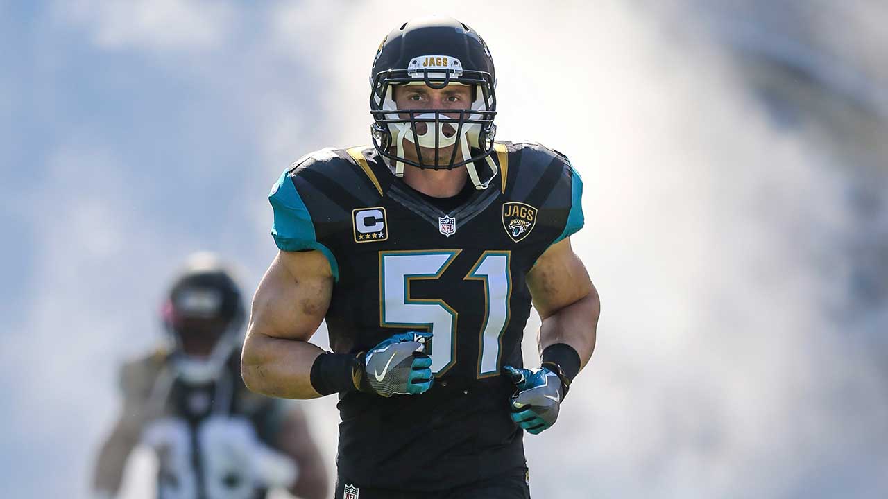 Jaguars' Posluszny switching positions for first time in career ...