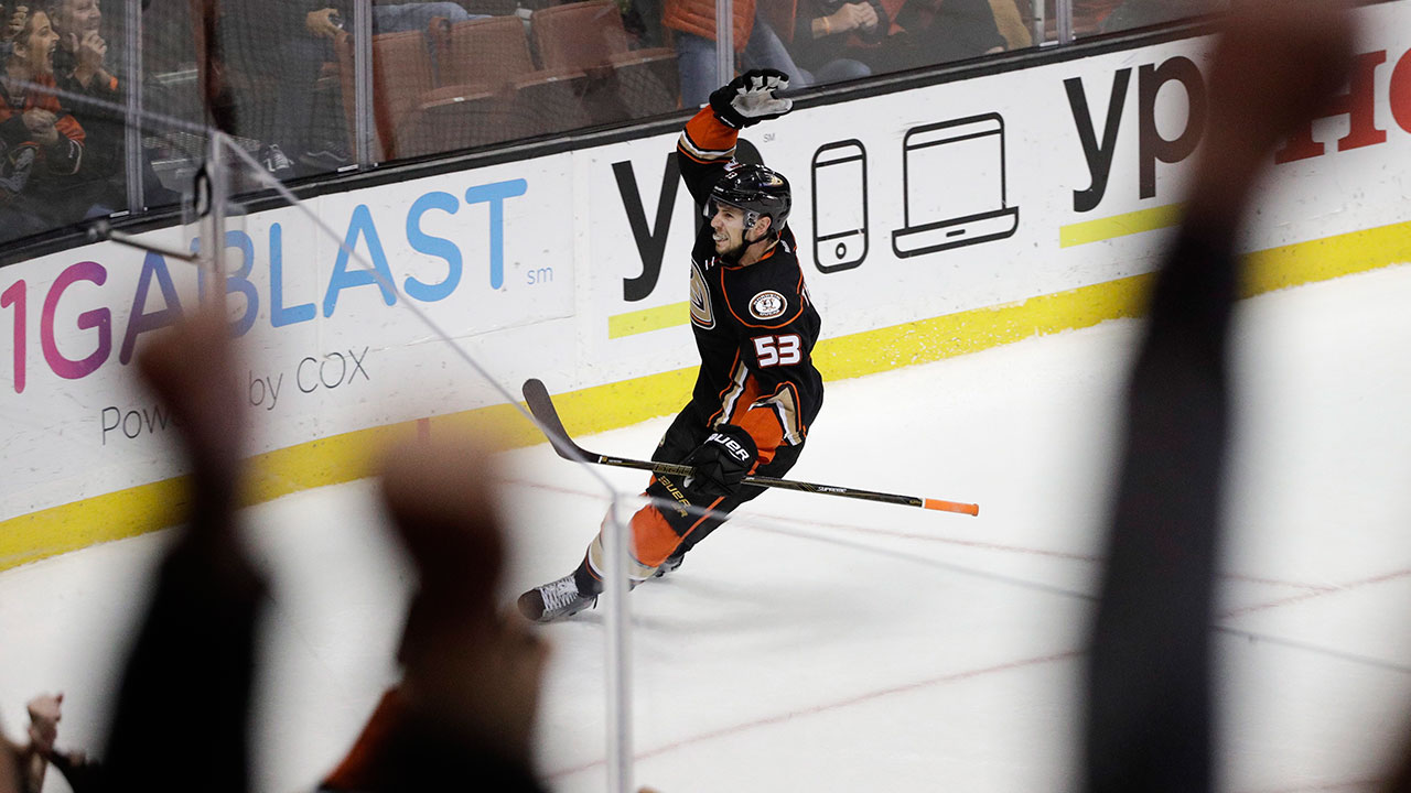 Ducks trade Shea Theodore to Golden Knights to keep Manson, Vatanen