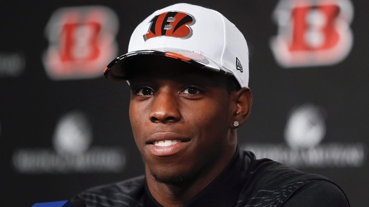 Bengals sign top pick John Ross to fouryear deal
