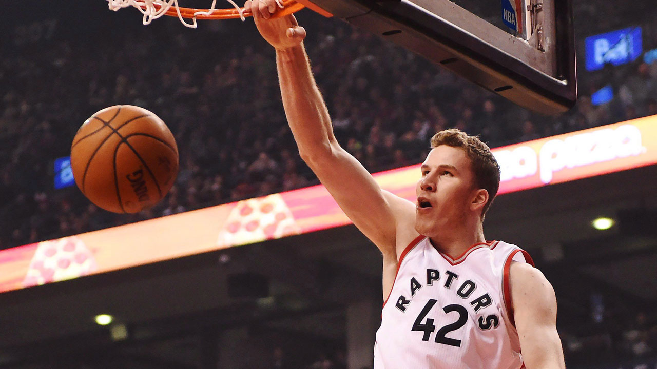 Jakob-Poeltl's-strong-play-helped-the-Raptors-earn-the-top-seed-at-the-Summer-League-tournament.
