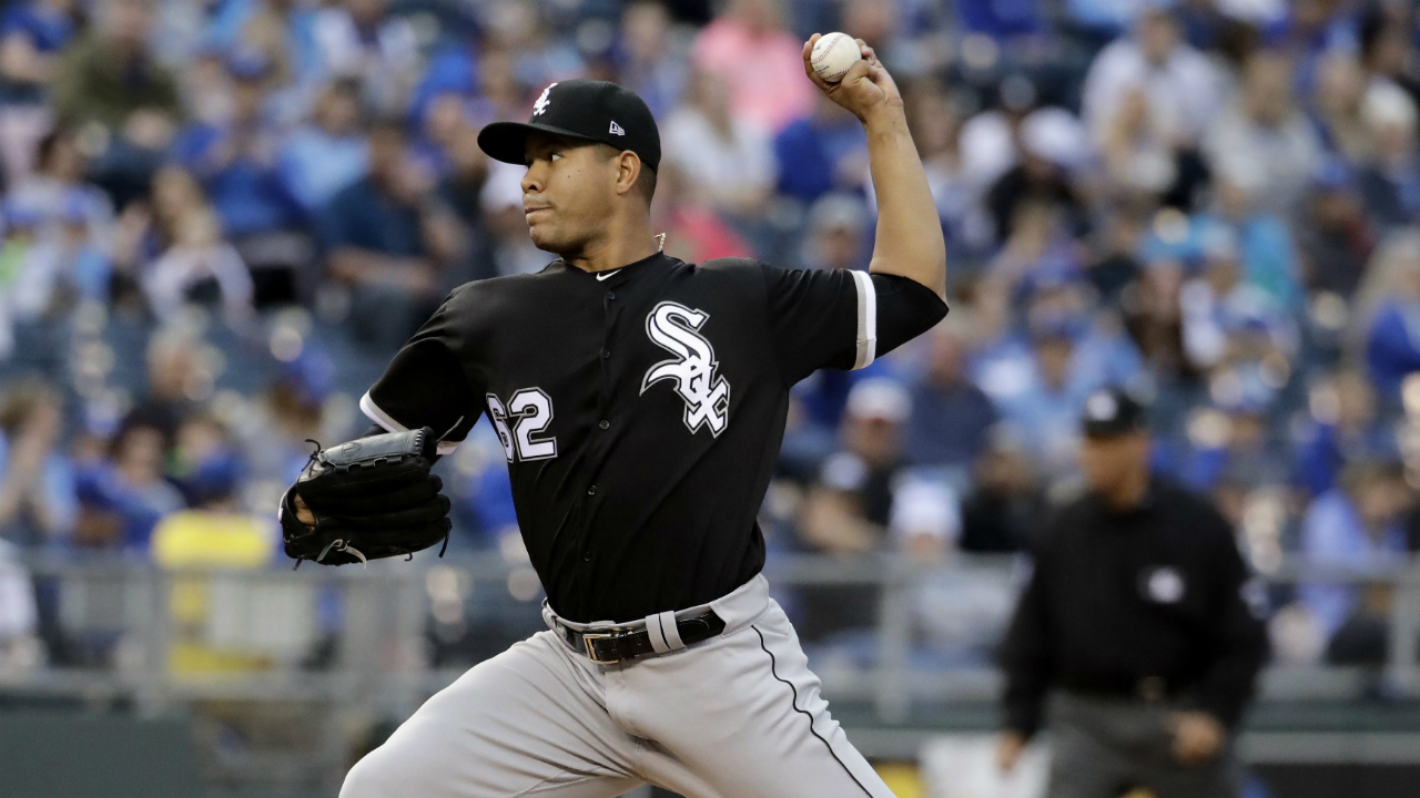 Chicago-White-Sox-starting-pitcher-Jose-Quintana-throws-during-the-first-inning-of-the-team's-baseball-game-against-the-Kansas-City-Royals-on-Tuesday,-May-2,-2017,-in-Kansas-City,-Mo.-(Charlie-Riedel/AP)